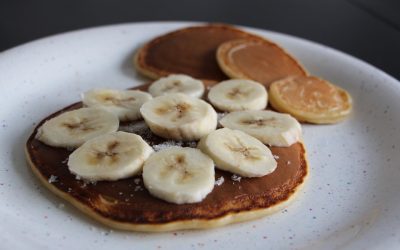 The Healthiest Pancakes EVER (and Only 3 Ingredients!)